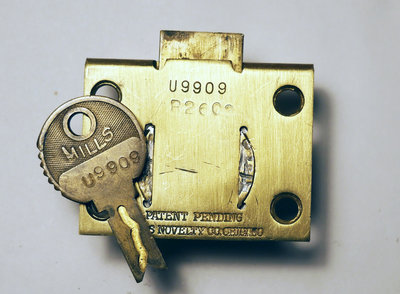 lock02.jpg