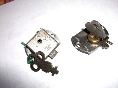 JENNINGS Little Duke Coin Head Cover lock & key.jpg