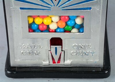 superior gum vender 4.jpg