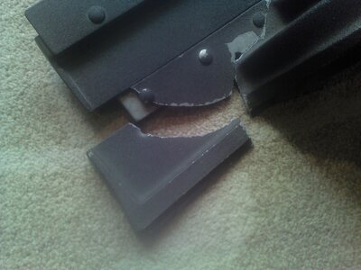rolatop broken castings.jpg