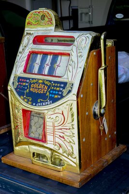 25 cent Golden Nugget.jpg