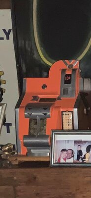 mills 10 cent qt.jpg