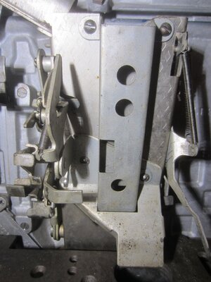 Mills Castle Jackpot Chute assembly.jpg