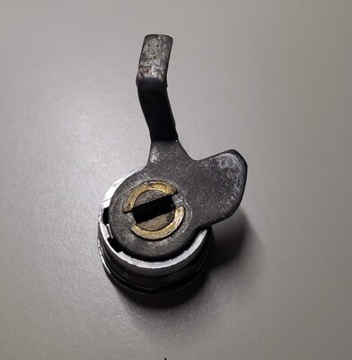 Front_Lock_2.jpg