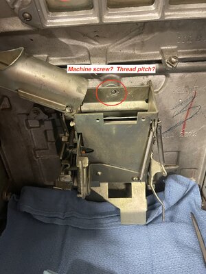 missing screw jackpot assbly.JPG