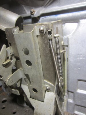 Mills Castle Jackpot assembly 4.jpg