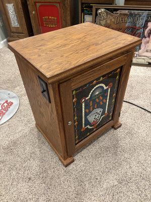 Oak Slot Machine Stand.jpg