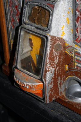 side view ballgum vender.jpg
