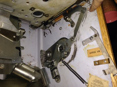 Mills Black Beauty Handle Issue.jpg